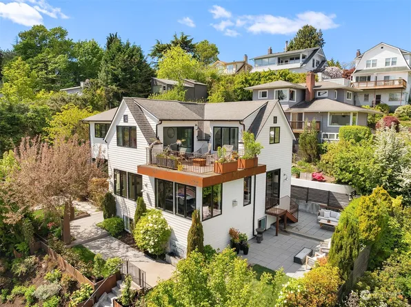 1101 32nd Avenue S, Seattle, WA 98144