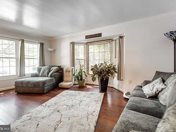 4th image of 15550 Travailer Ct