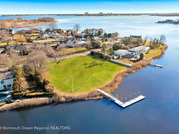 14 Rivers Edge Drive, Rumson, NJ 07760