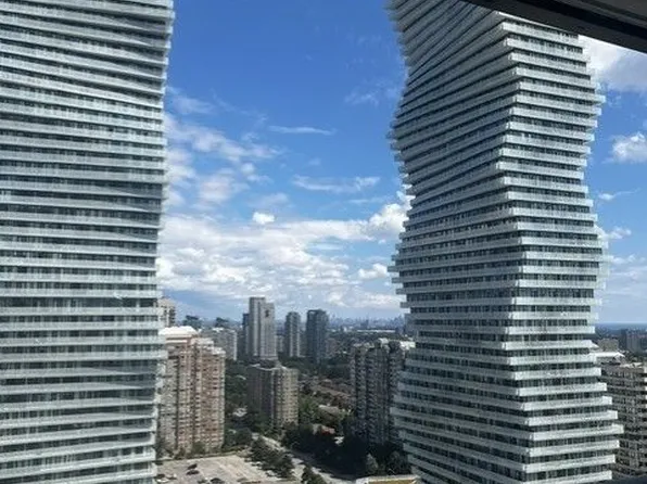 448 Burnhamthorpe Rd W, Mississauga, ON