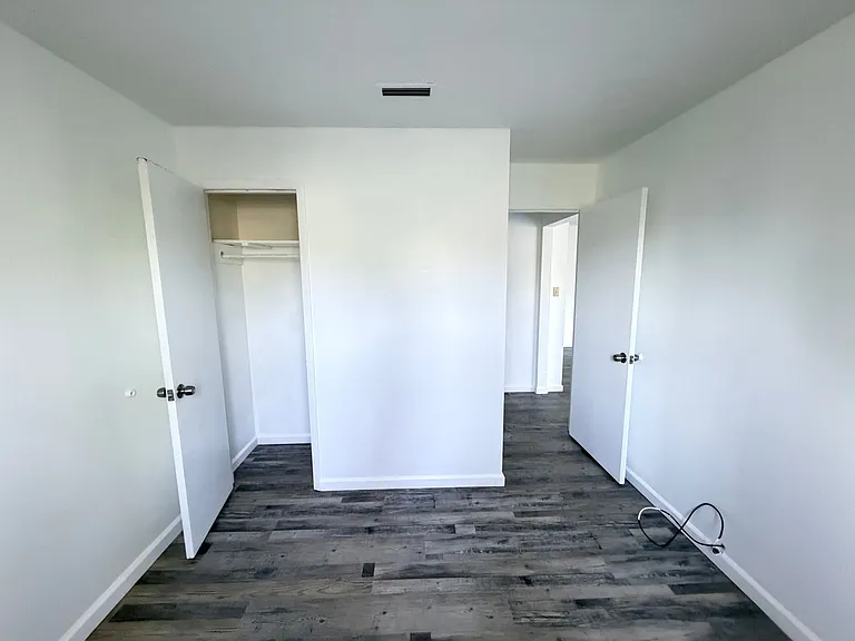 4114 Oak Dr — Photo 10