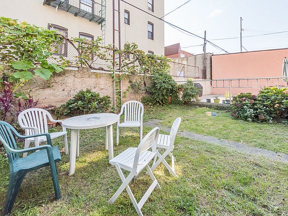 5th image of 2523 43rd St #1