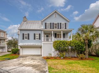 86 Petigru Dr, Beaufort, SC 29902