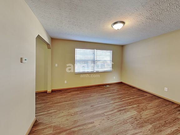 4th image of 55 Saddle Creek Ln