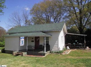 100 Lucky St, Easley, SC 29640