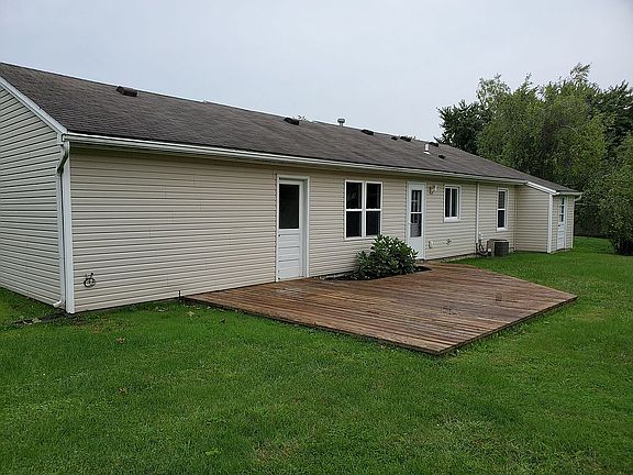 2nd image of 45 Trillium Ln