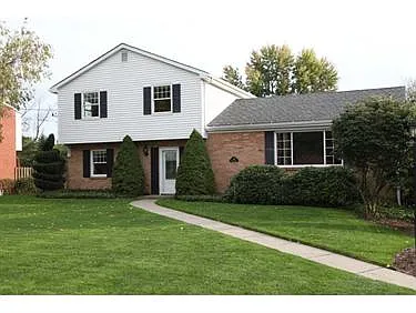699 Ryland Dr photo 1