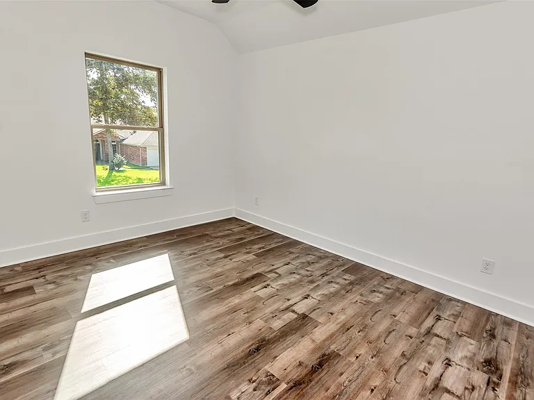 18219 Polo Meadow Dr — Photo 31