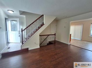 5 Rodio Ct, Sayreville, NJ