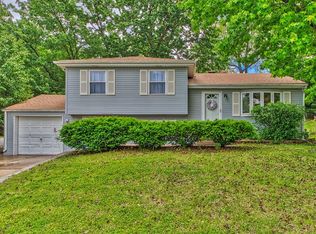 4847 NE Tullis Dr, Kansas City, MO 64119