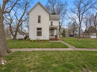 214 W Durfee St, Cerro Gordo, IL 61818