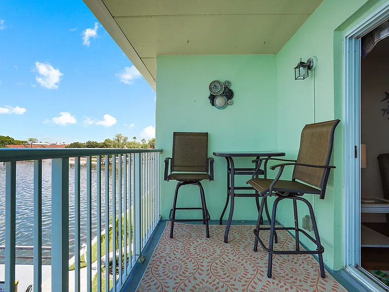 464 N Paula Dr #316 — Photo 25