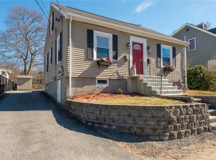 26 Saint Leon Ave, Woonsocket, RI 02895