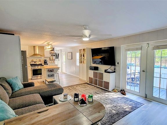 5th image of 501 Wildwood Ave