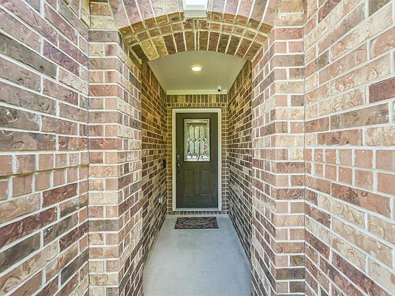 5th image of 25546 Kensington Lake Dr
