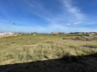 6810 El Jinete Dr, Laredo, TX 78043