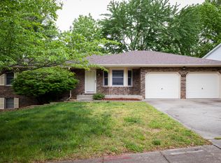 2501 Martinshire Ct, Columbia, MO 65203