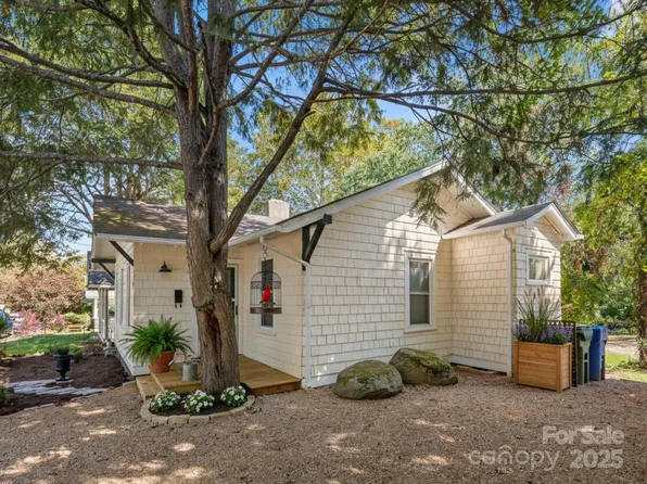 10 Madison Ave, Asheville, NC 28801