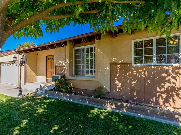 3rd image of 13633 Silver Lake Dr