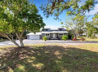 505 Simmons Ave, Sarasota, FL 34232