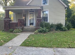 725 S Elm St, Centralia, IL 62801
