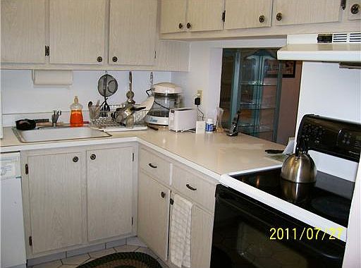 5th image of 160 Lake Gloria Dr