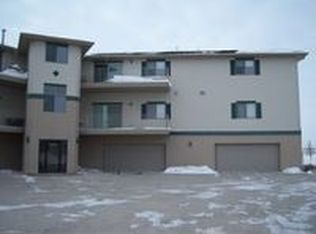 5855 24th St S APT 302, Fargo, ND 58104