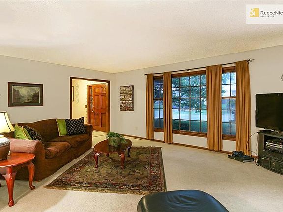 Another view of the great room looking towards the entry way.