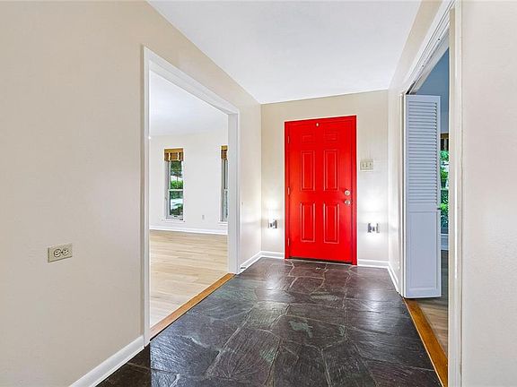 3rd image of 3709 Metairie Ct