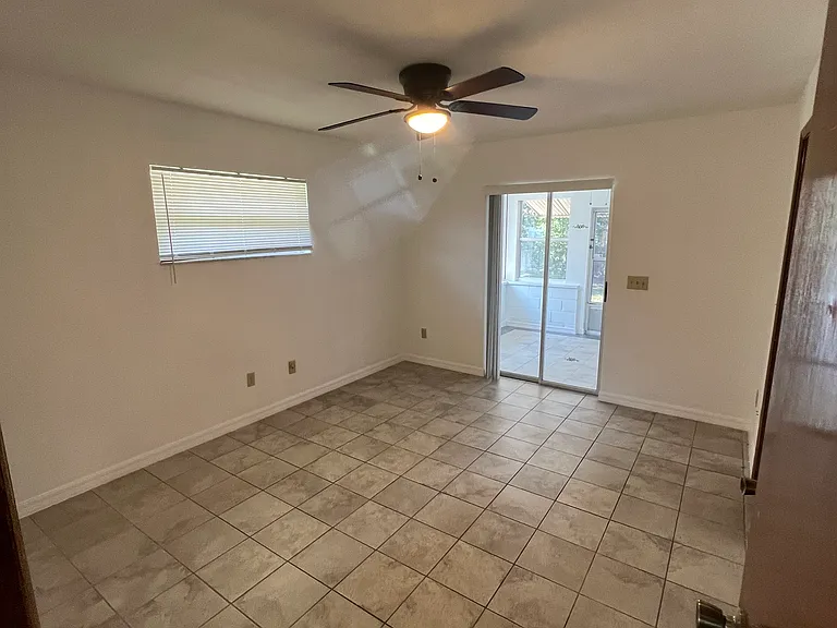 1906 Dixie Belle Dr — Photo 11