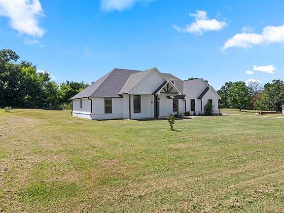 2nd image of 11939 County Road 3513 Loop