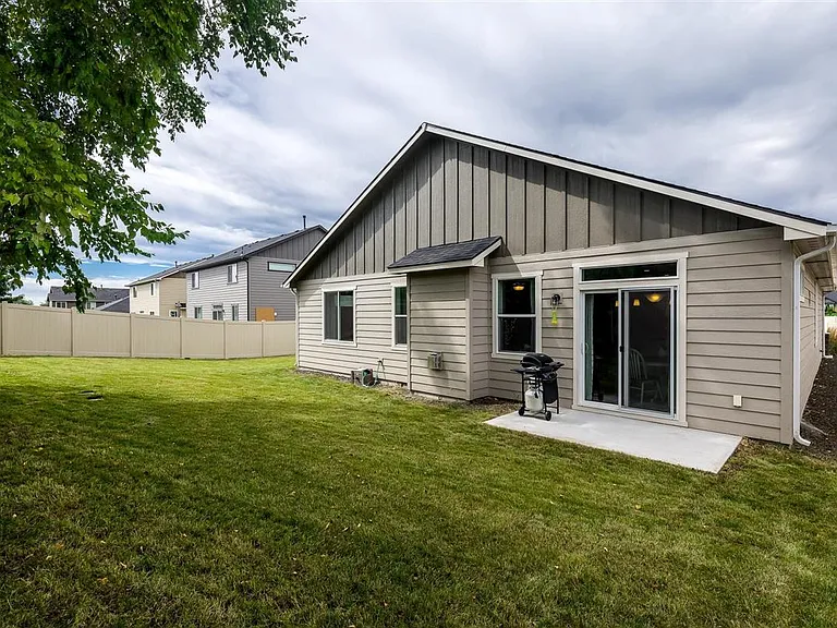 9549 Goldenpond Ct — Photo 34