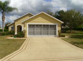 94 Twin Lake Cir, Umatilla, FL 32784
