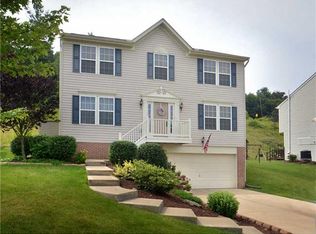 128 Bradford Square Dr, Trafford, PA 15085