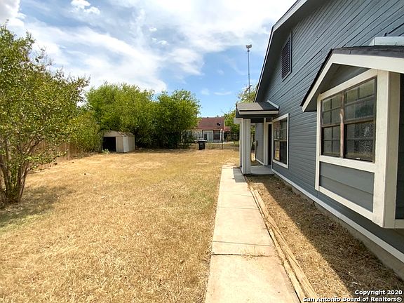 3rd image of 5726 Three Springs Dr