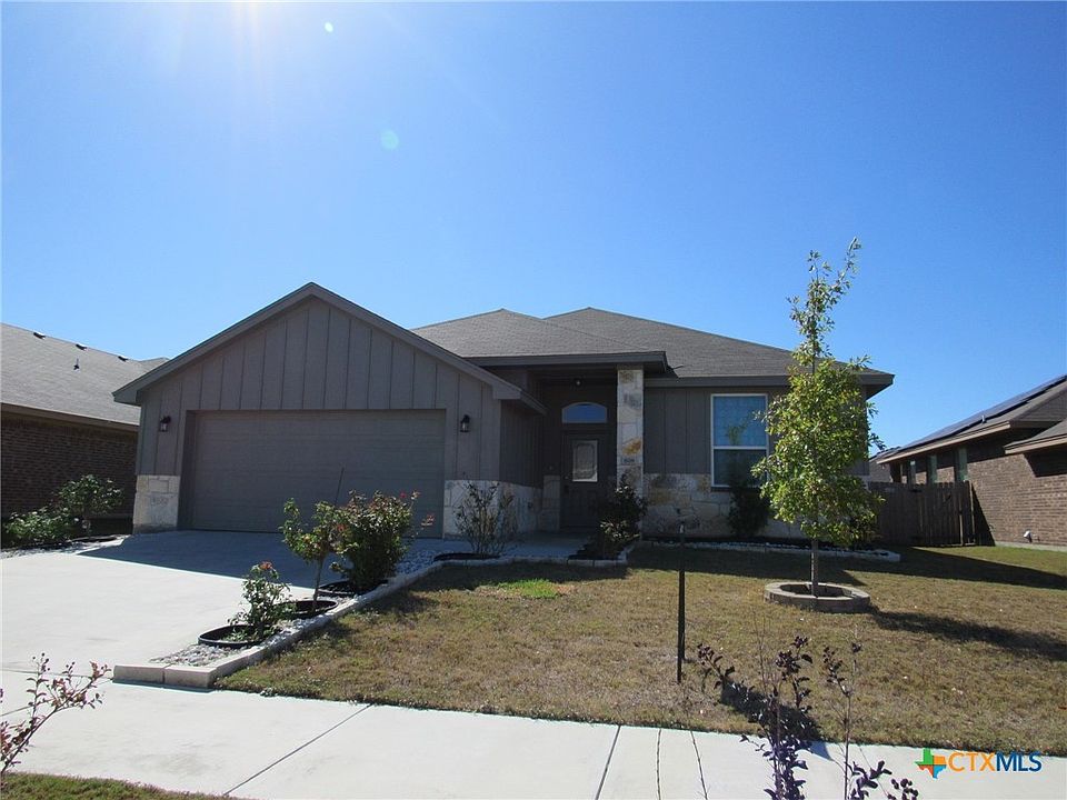 1st image of 808 Earp Dr