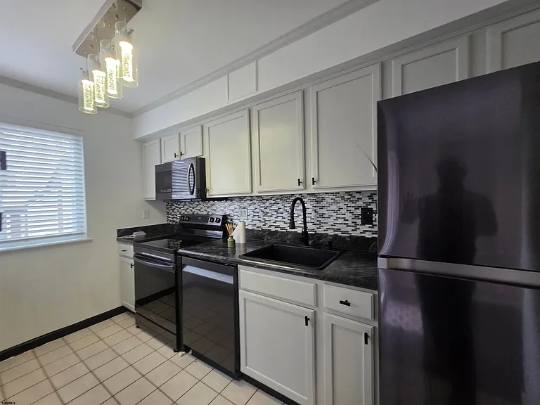 2425 Arbor Ct #2425 — Photo 5