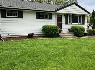 8748 S 83rd St, Franklin, WI 53132