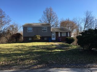 16 Monte Carlo Rd, Pittsburgh, PA 15239