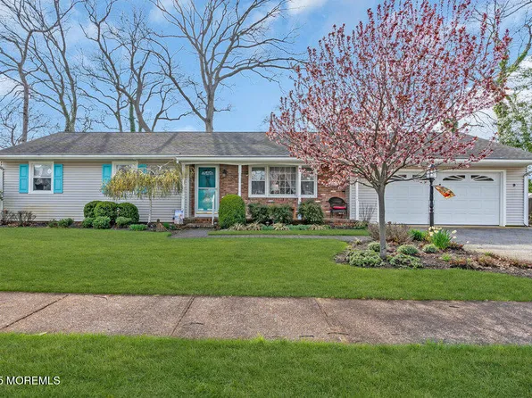 9 Scheiber Drive, Brick, NJ 08723