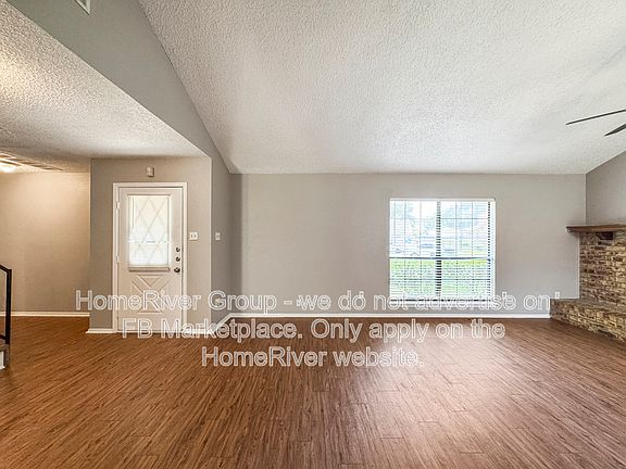 2nd image of 1105 Geneva Ct