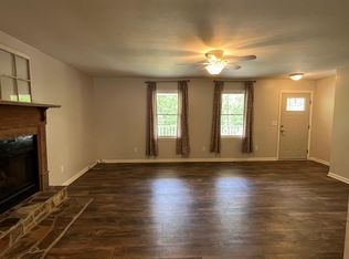 111 Lakewood Dr, West Union, SC 29696