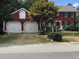 18 Warren Rd, Bourne, MA 02532