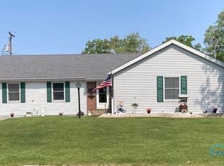 858 Anthony Wayne Blvd, Defiance, OH 43512