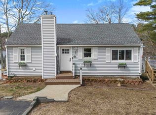 10 Lewis Dr, Deerfield, NH 03037