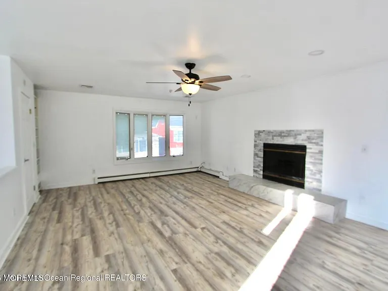 9 Kearney St #A — Photo 12