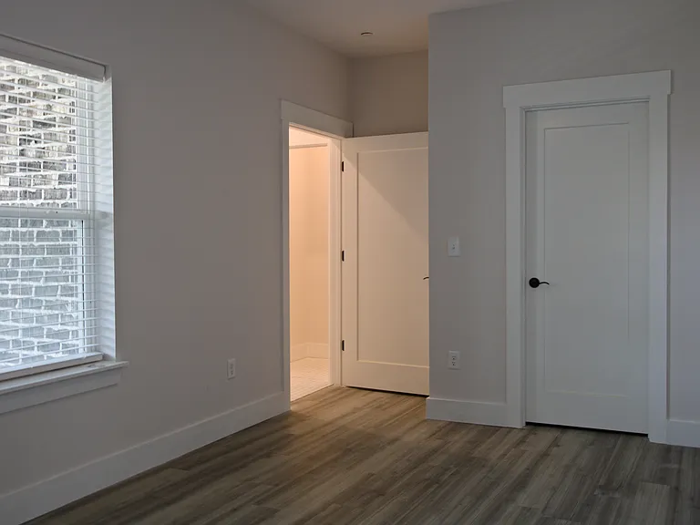 1805 Duncan Ave — Photo 31