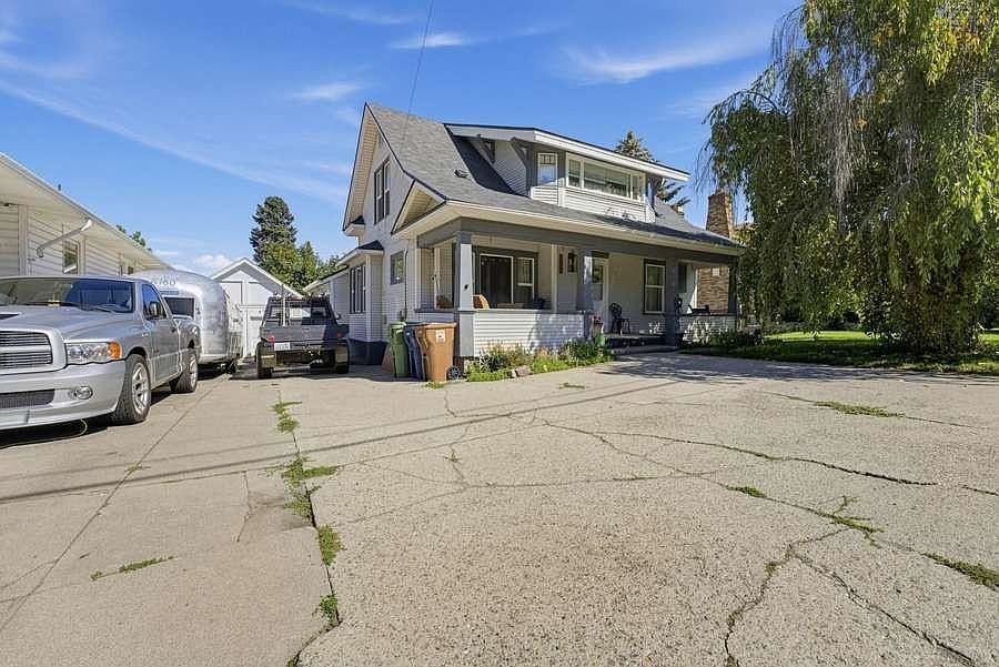 1st image of 1421 E 13th Ave