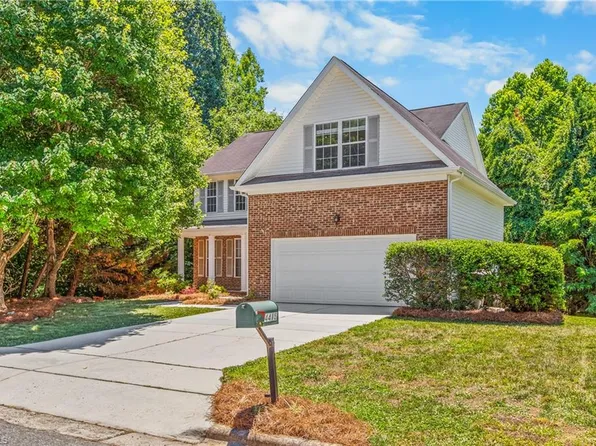 4415 Camden Ridge Dr, Greensboro, NC 27410