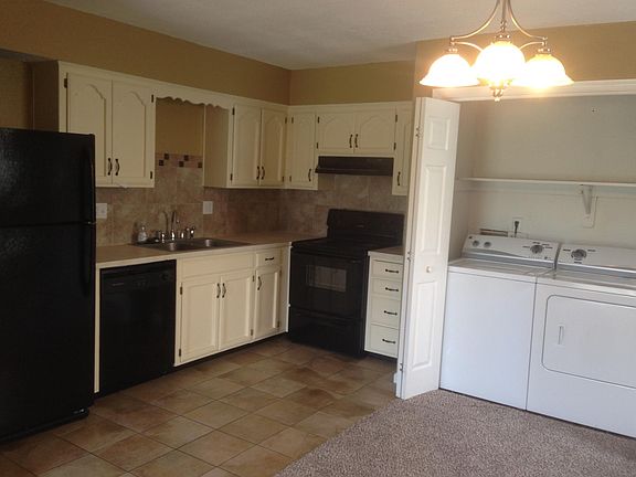 3rd image of 1233 SE 8th St #1239